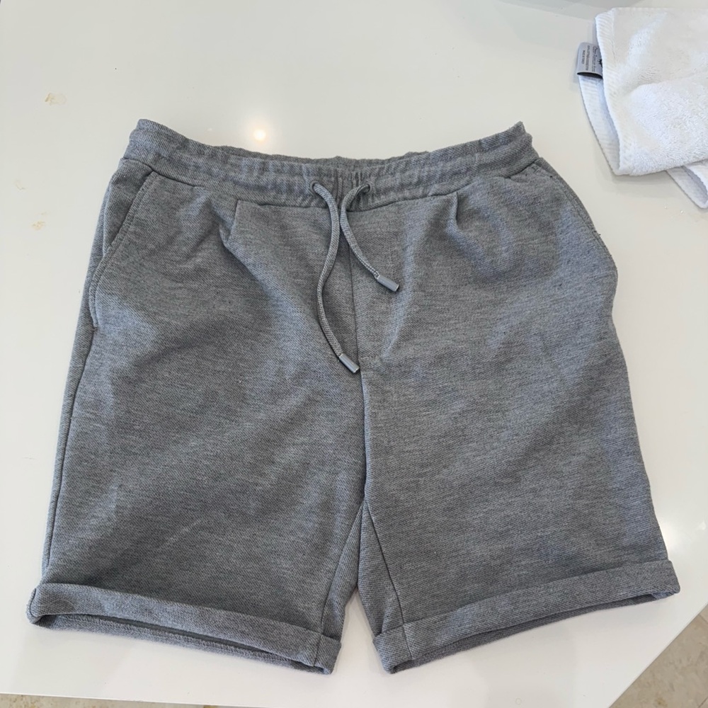 Zara Men's Heather Gray Athletic Drawstring Shorts